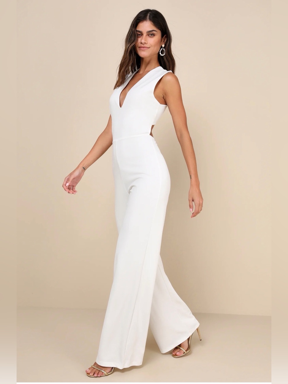 NWT Lulu's White V-Neck Wide-Leg Cutout Crisscross Back Jumpsuit Large